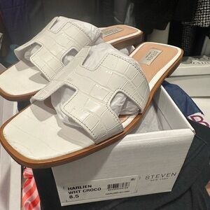 STEVEN NY White Croco Pattern Sandals, sz 8.5